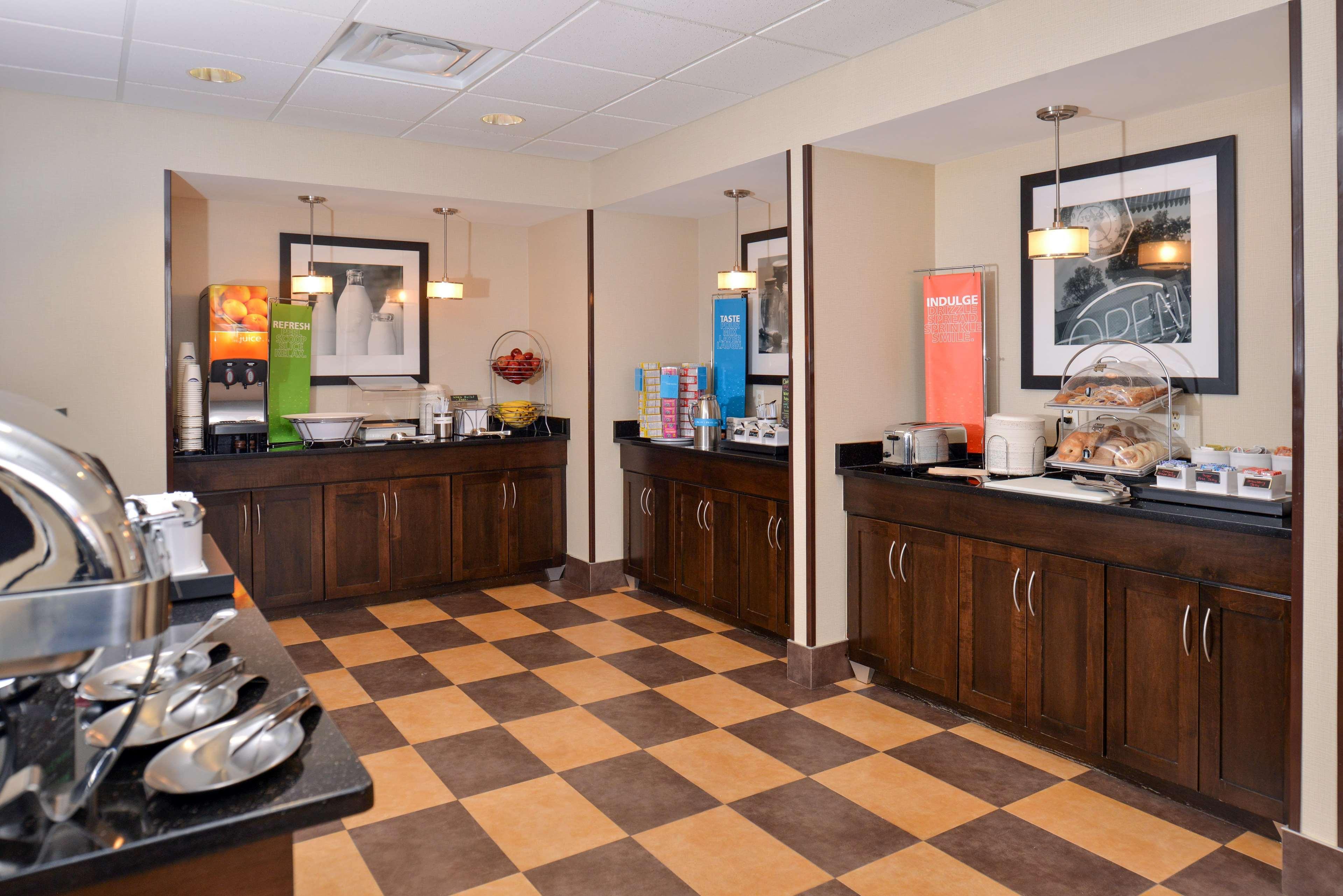 Hampton Inn Clarion Eksteriør billede