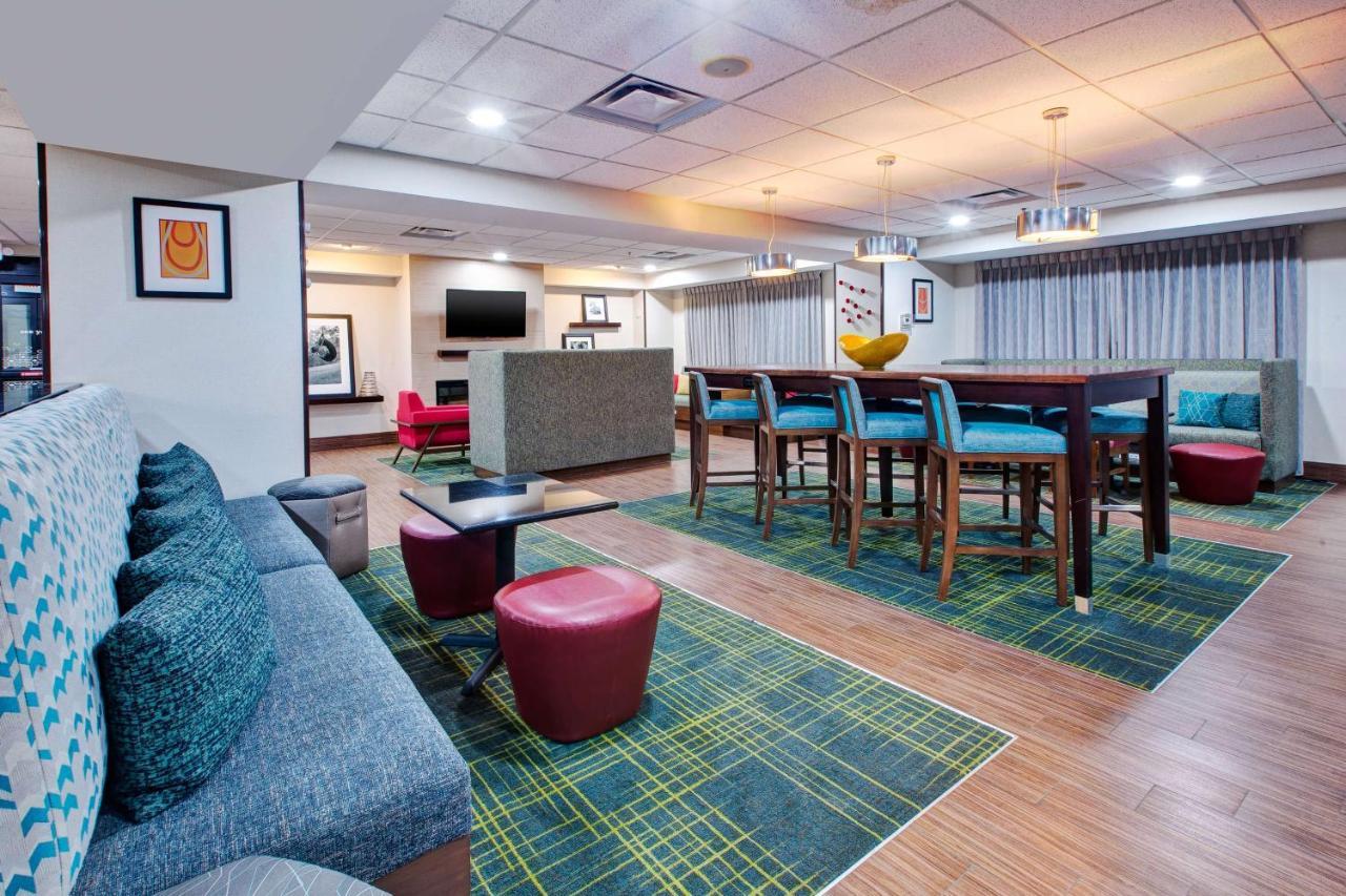 Hampton Inn Clarion Eksteriør billede