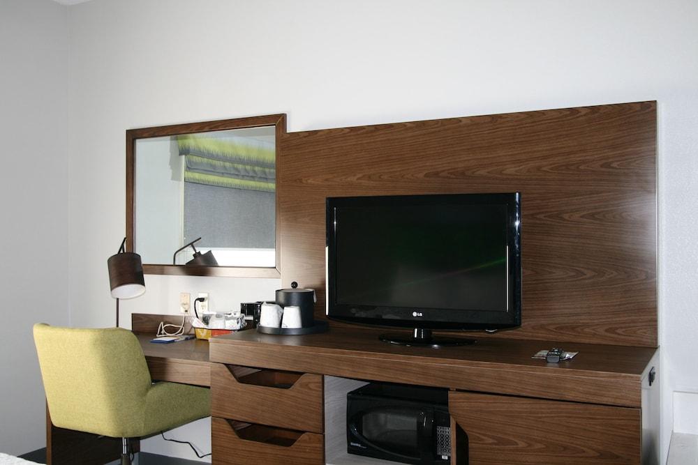 Hampton Inn Clarion Eksteriør billede