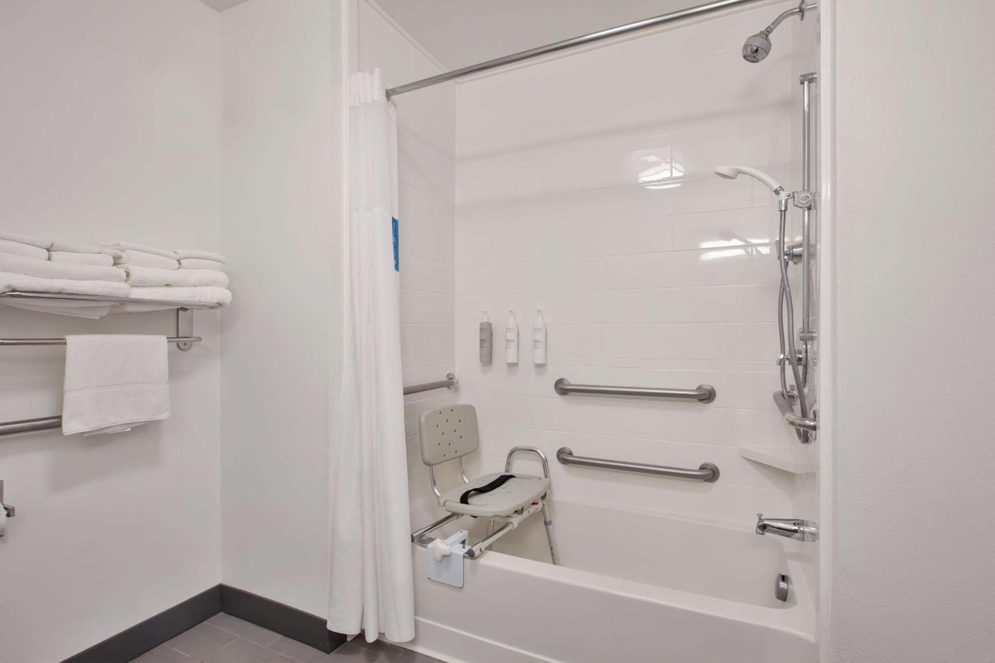 Hampton Inn Clarion Eksteriør billede