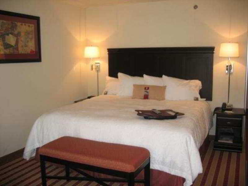 Hampton Inn Clarion Værelse billede